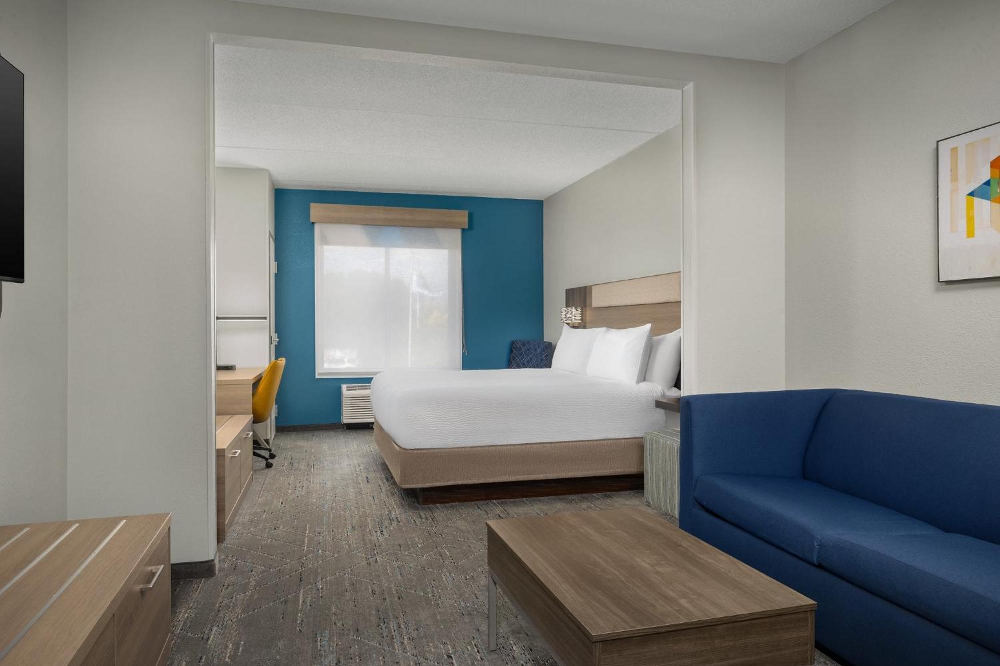 Holiday Inn Express Hotel & Suites Greensboro - Airport Area By Ihg Extérieur photo