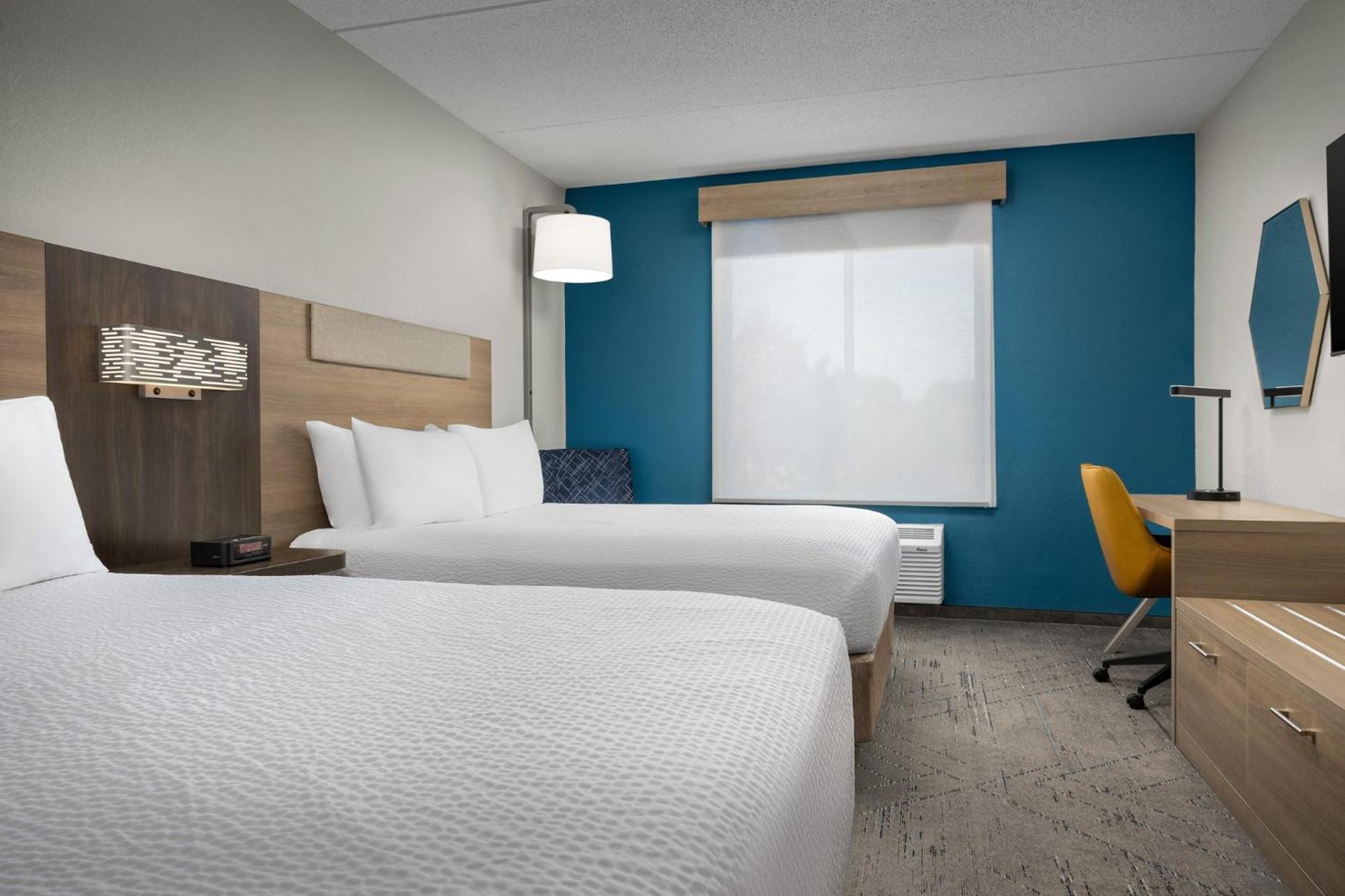 Holiday Inn Express Hotel & Suites Greensboro - Airport Area By Ihg Extérieur photo