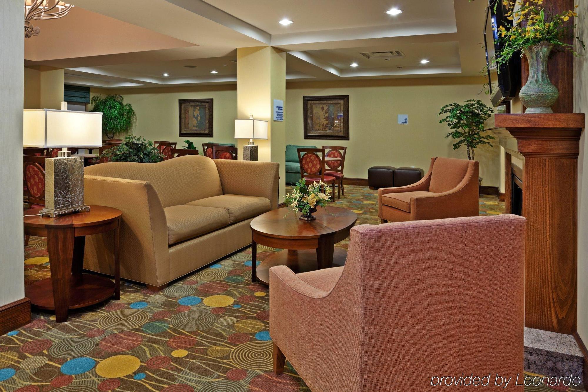 Holiday Inn Express Hotel & Suites Greensboro - Airport Area By Ihg Extérieur photo