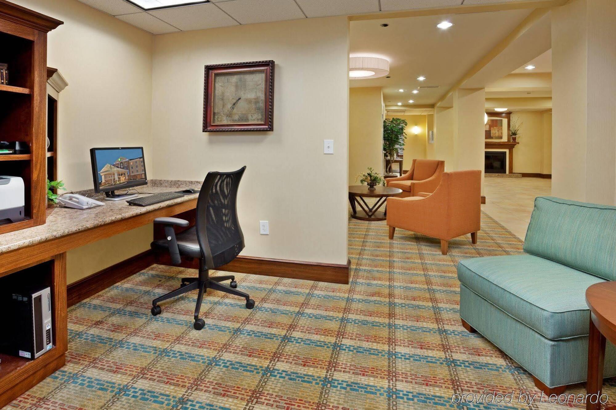 Holiday Inn Express Hotel & Suites Greensboro - Airport Area By Ihg Extérieur photo